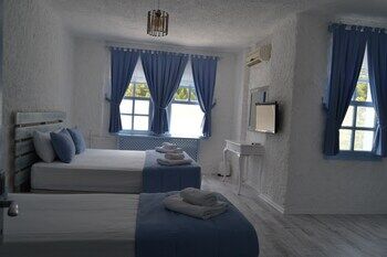 Thea Butik Hotel & Restaurant Сигаджик Экстерьер фото